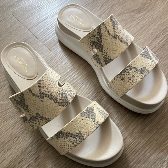 Cole Haan ZEROGRAND Sliders (in Snake) - Picture 3 of 6